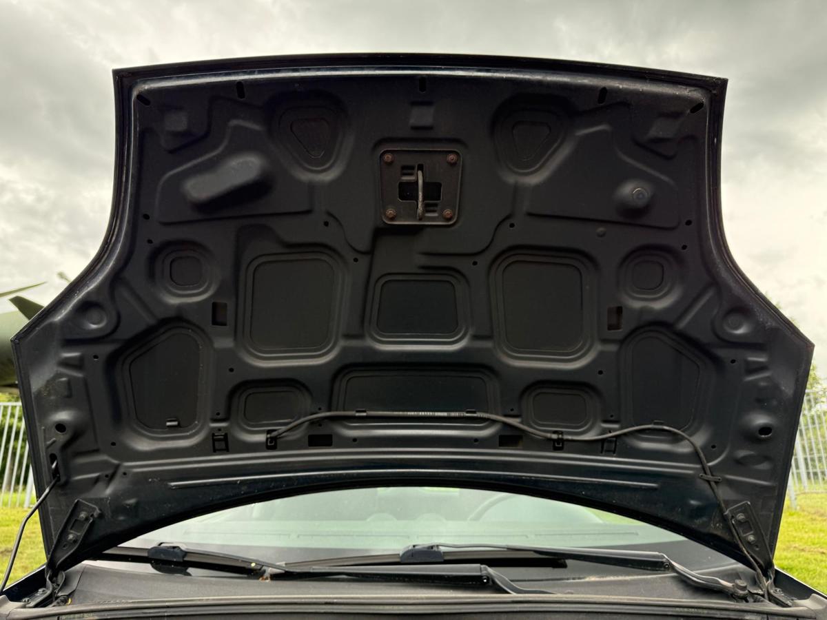 Ford Fiesta JD3 original Motorhaube Marineblau BJ07